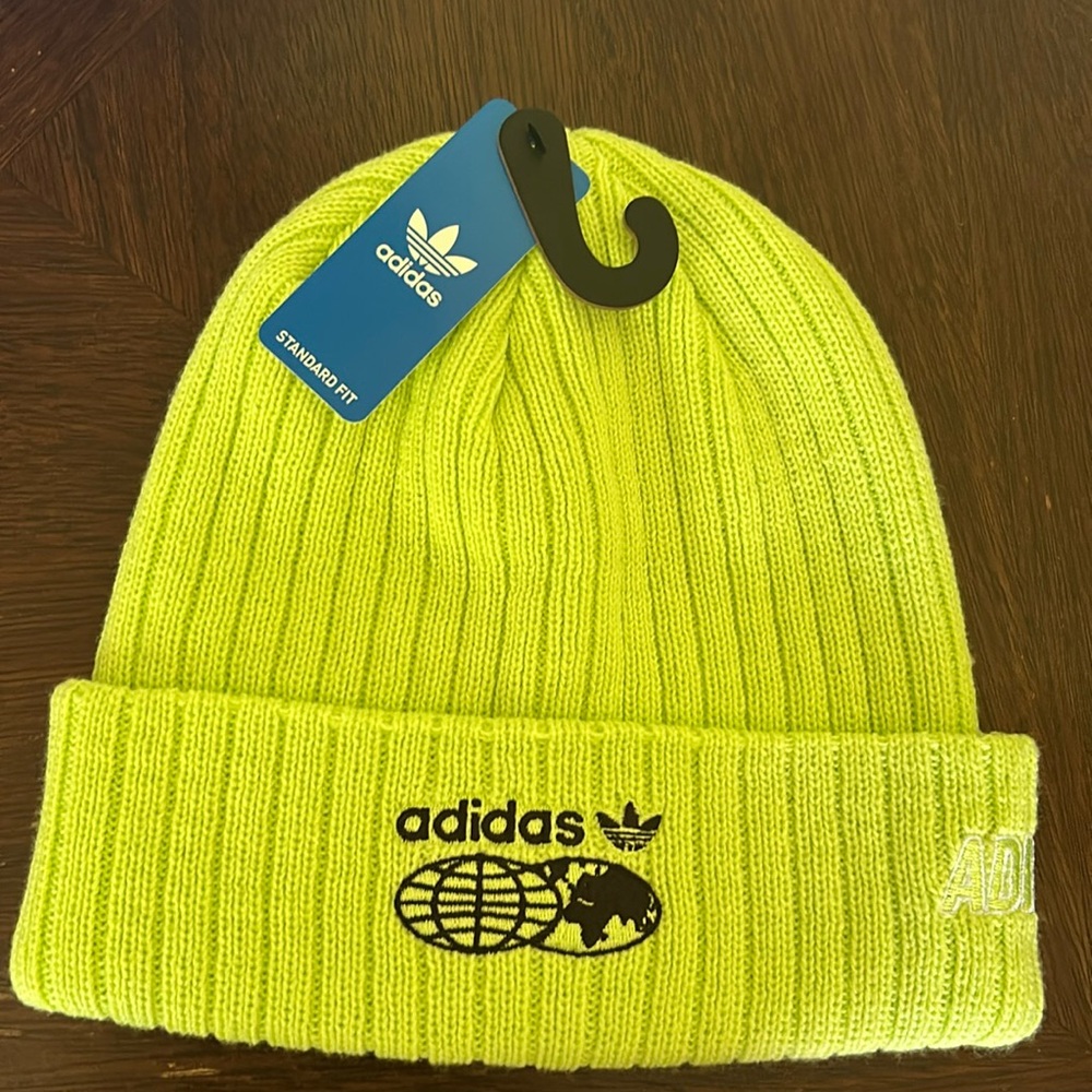 Adidas beanie unisex NWT